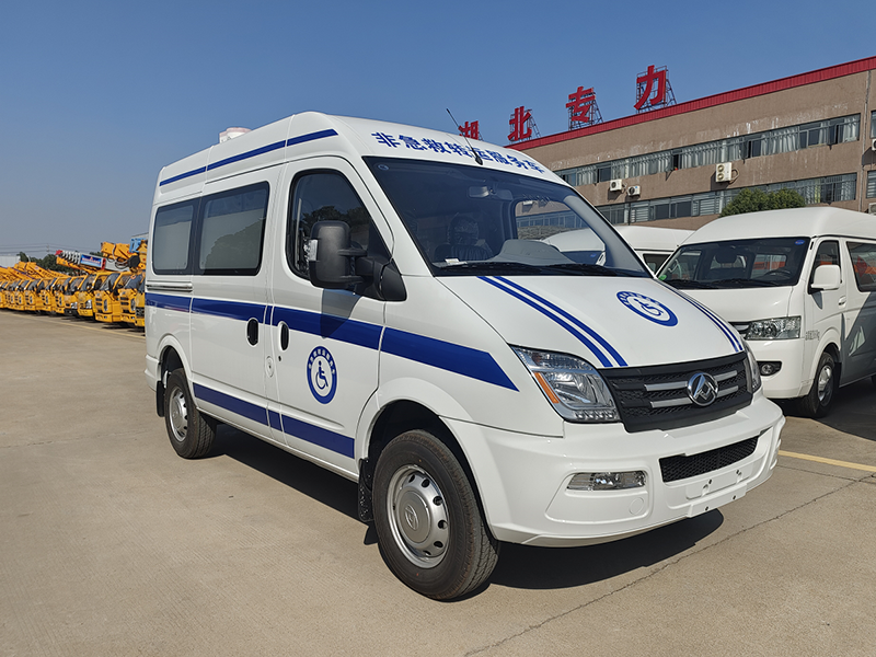 大通V80短軸非急救監(jiān)護(hù)型服務(wù)車